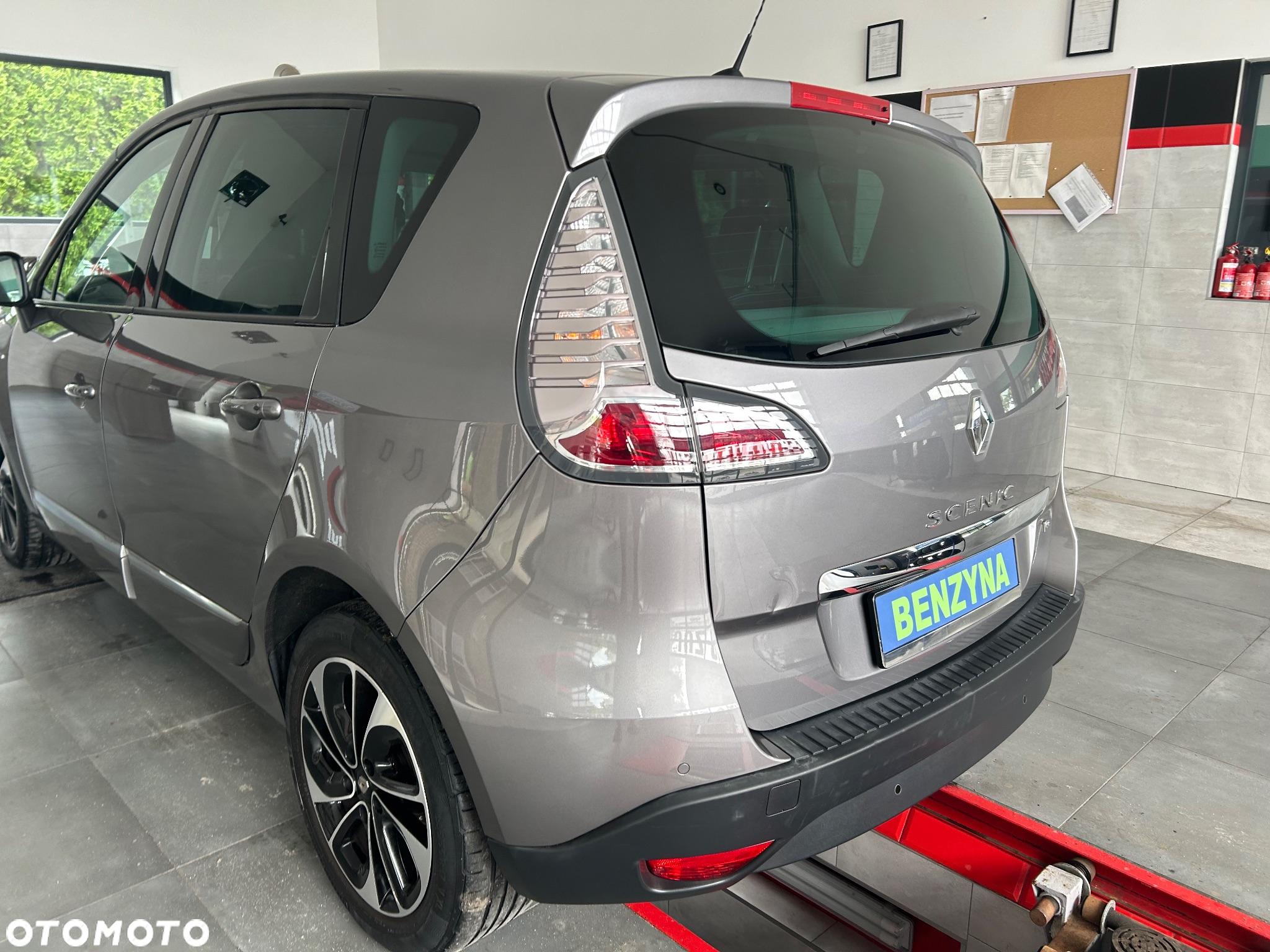 Renault Scenic ENERGY TCe 130 BOSE EDITION - 5