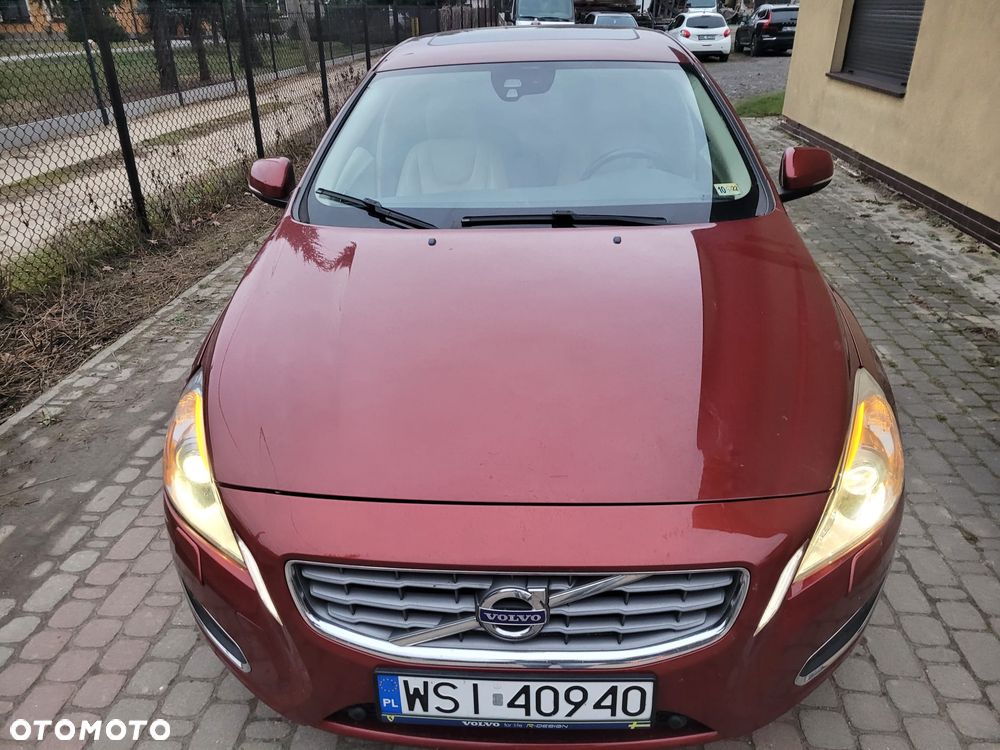 Volvo S60 T6 AWD Geartronic Summum - 3