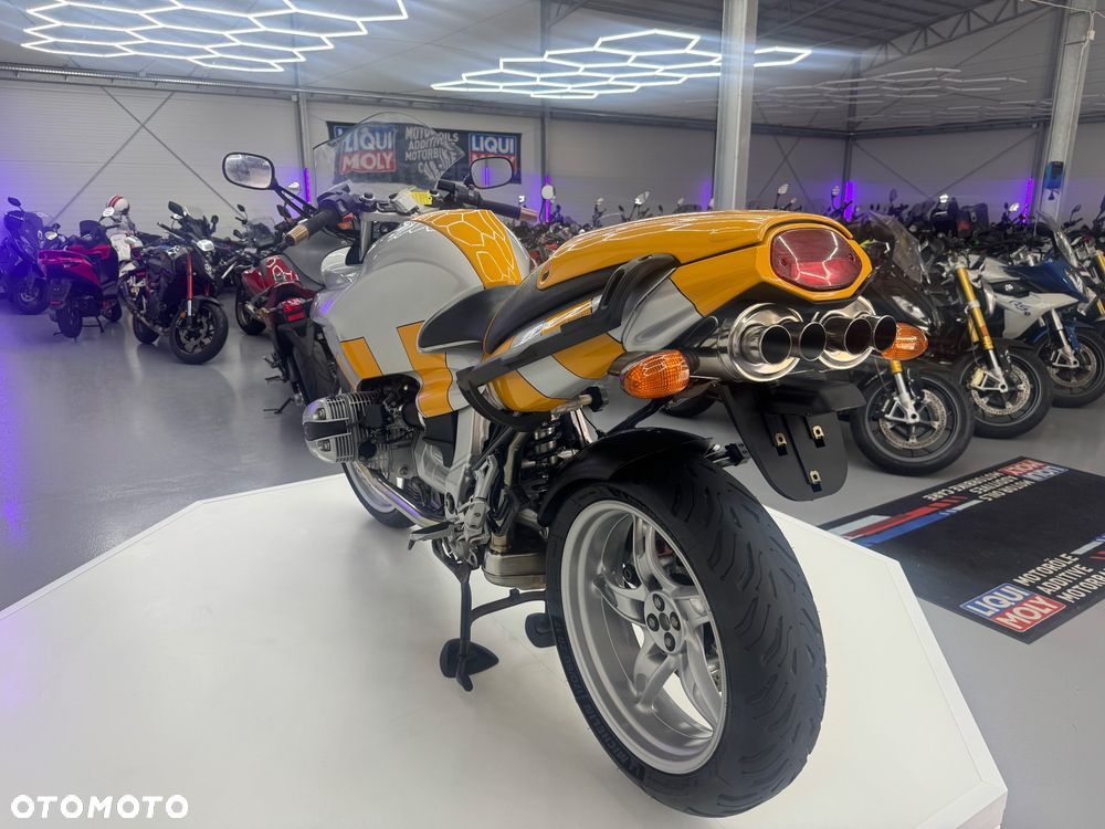 BMW S - 36