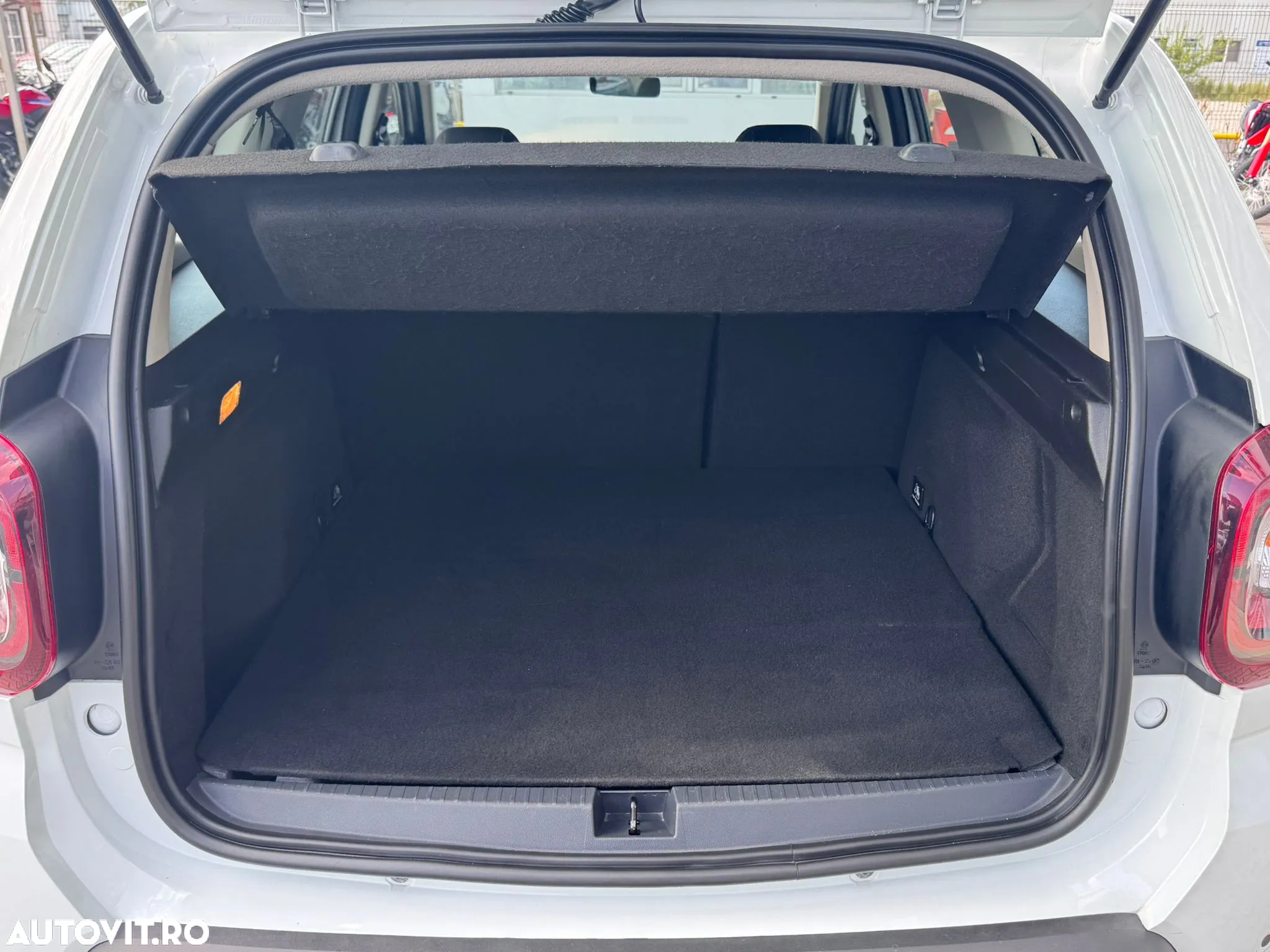 Dacia Duster 1.5 Blue dCi 4WD Comfort - 9