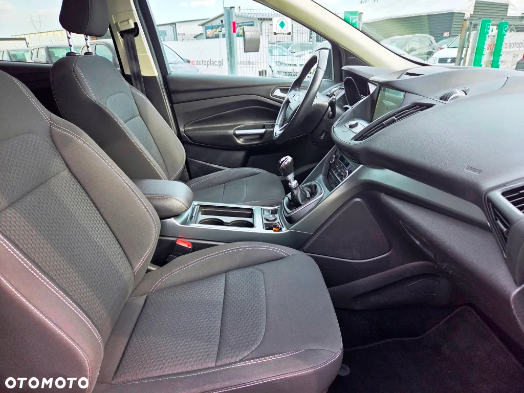 Ford Kuga 2.0 TDCi 2x4 Business Edition - 27