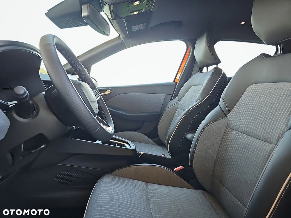 Renault Clio 1.0 TCe Techno - 10