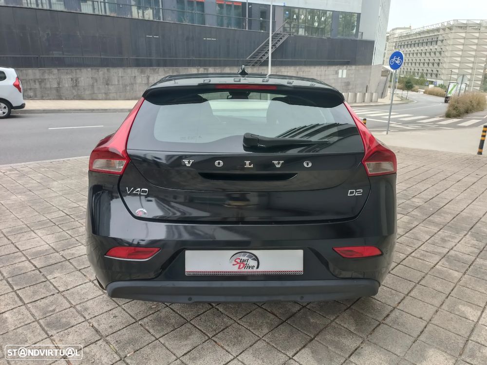 Volvo V40 1.6 D2 Momentum - 9