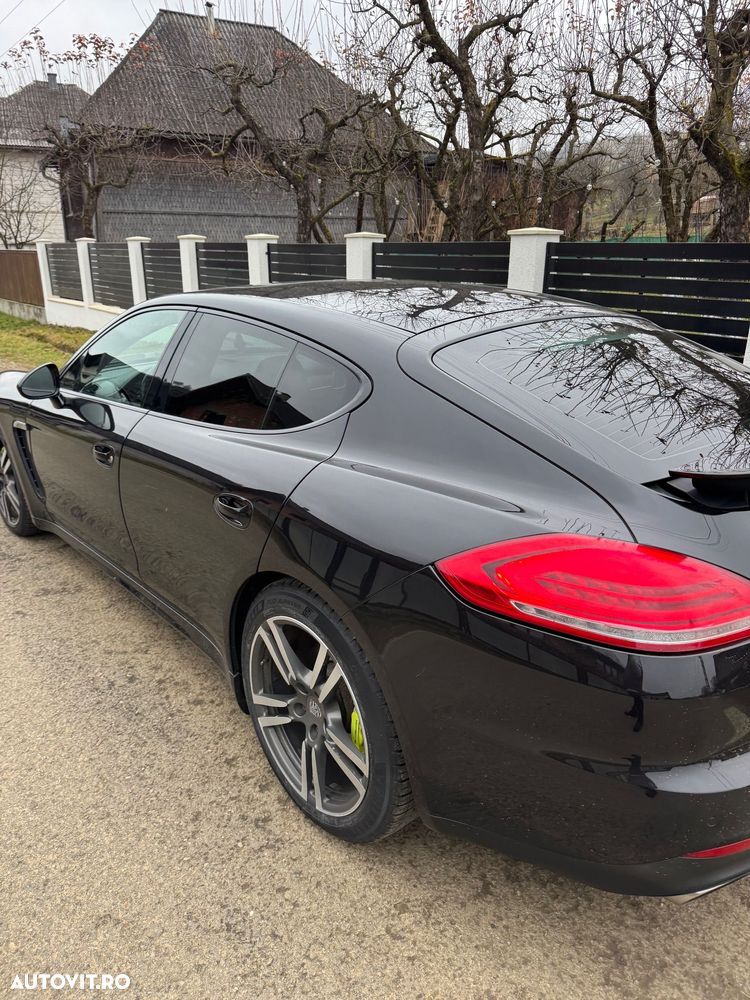Porsche Panamera - 5