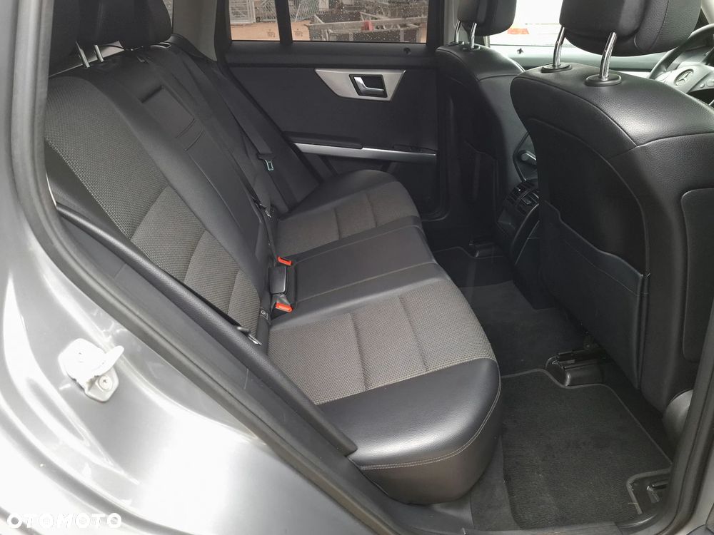 Mercedes-Benz GLK 220 CDI DPF 4Matic BlueEFFICIENCY 7G-TRONIC - 19
