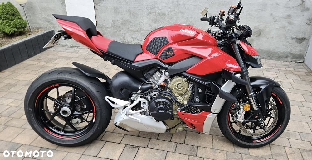 Ducati Streetfighter V4 - 2