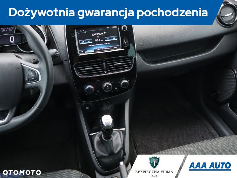 Renault Clio - 10