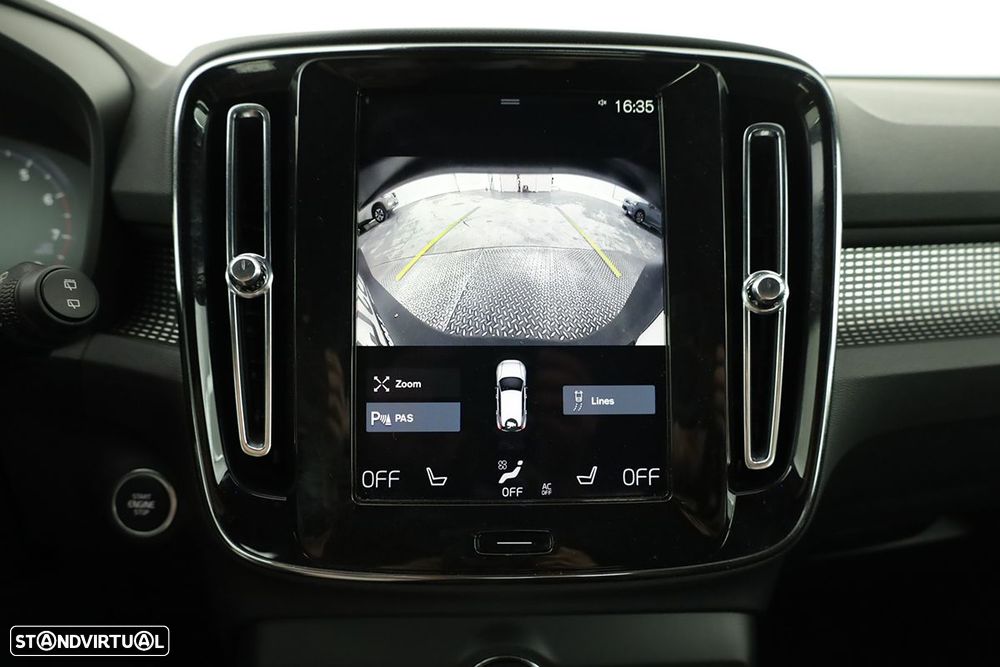 Volvo XC 40 1.5 T2 Plus Dark Auto - 12