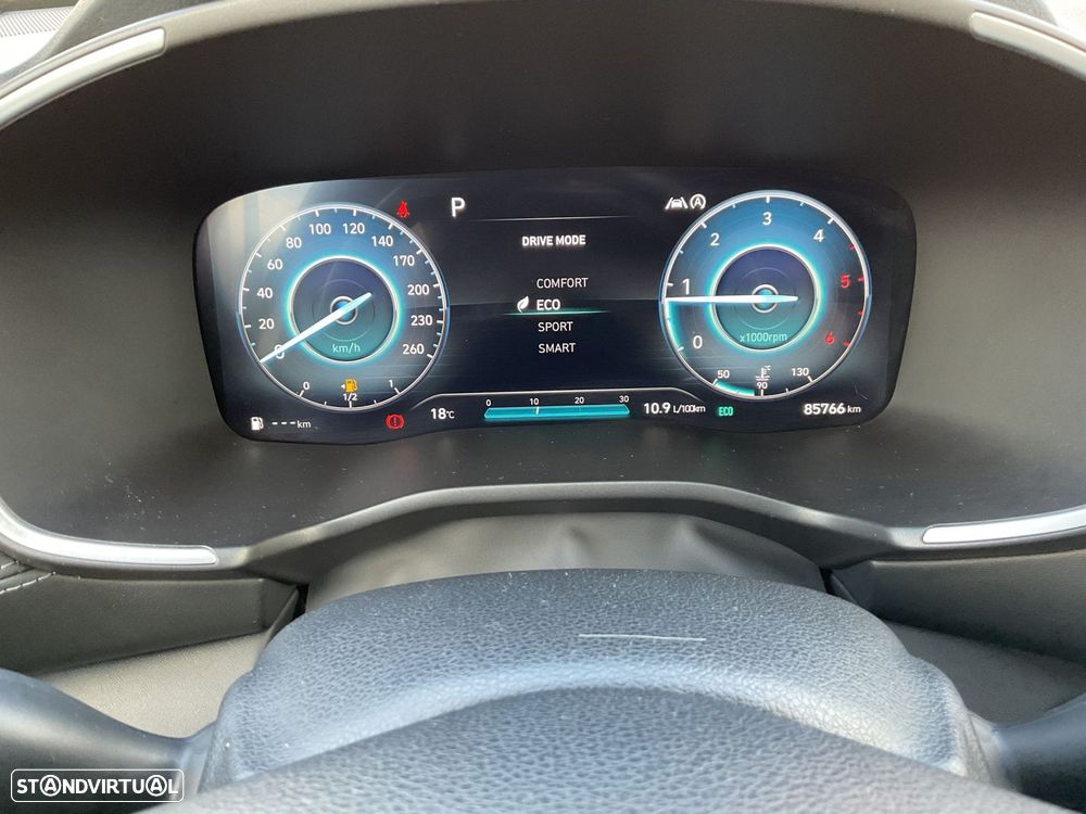 Hyundai Santa Fe 2.2 CRDi Vanguard+Luxury Pack - 25