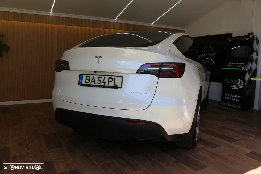 Tesla Model Y Long Range Tração Integral - 27