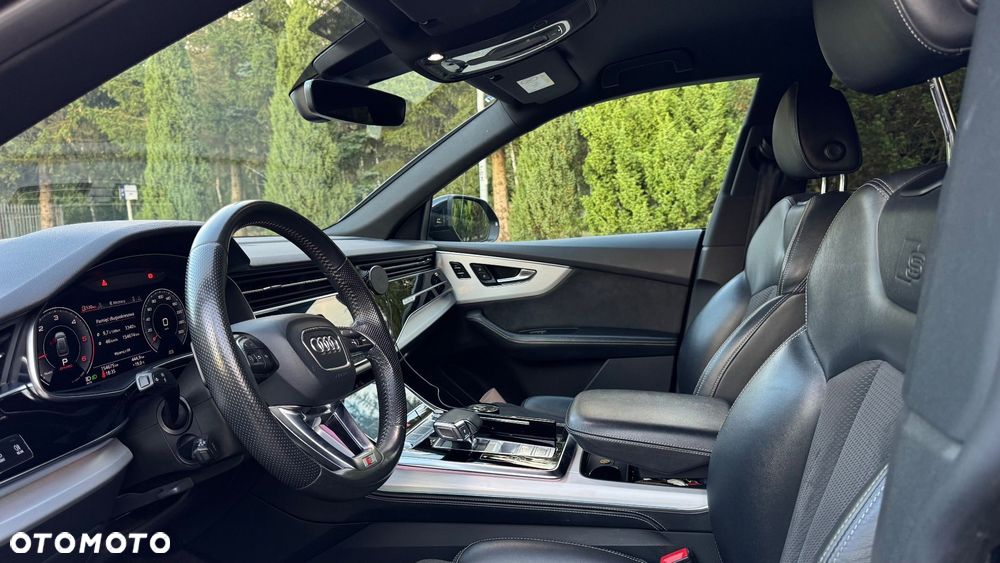 Audi Q8 - 6