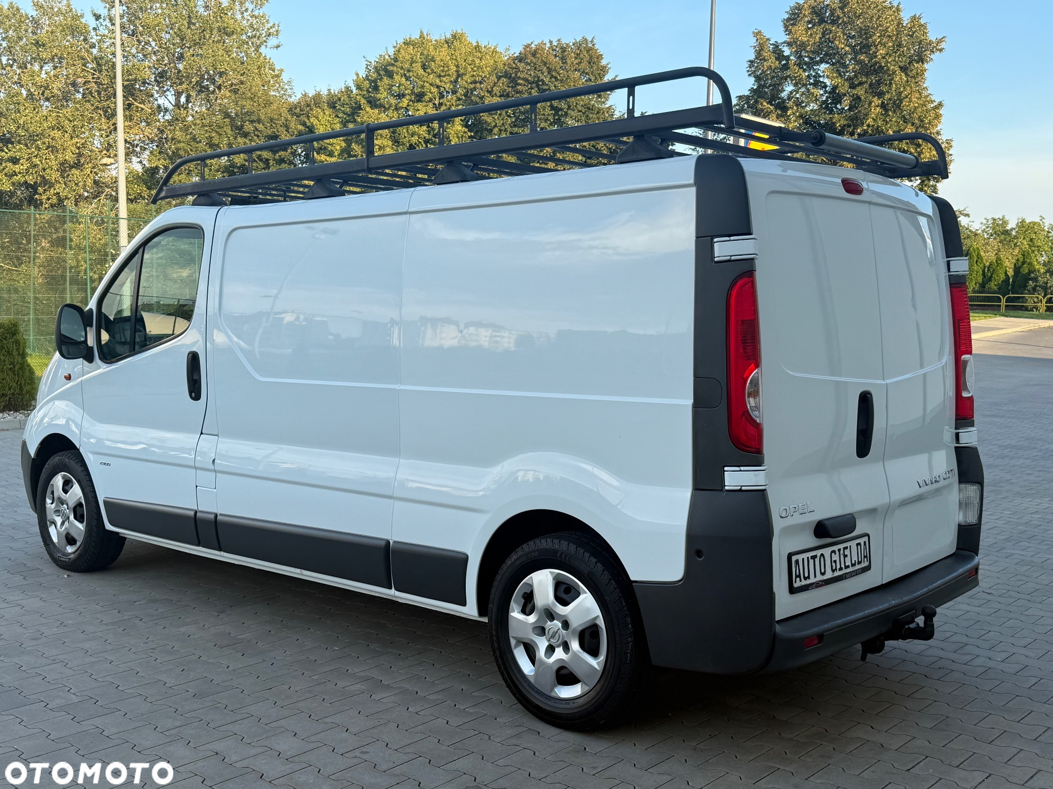 Opel Vivaro - 14