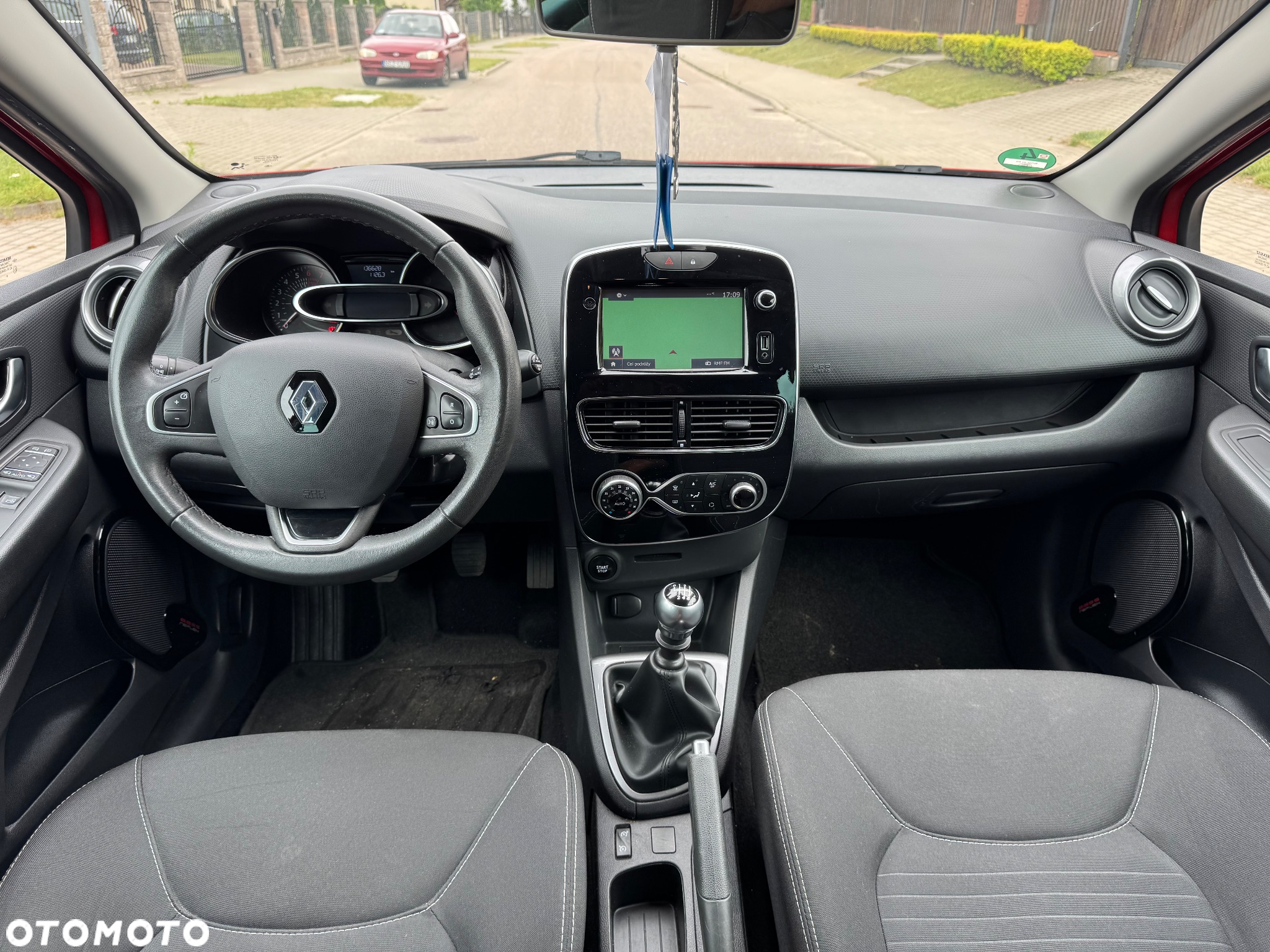 Renault Clio - 6