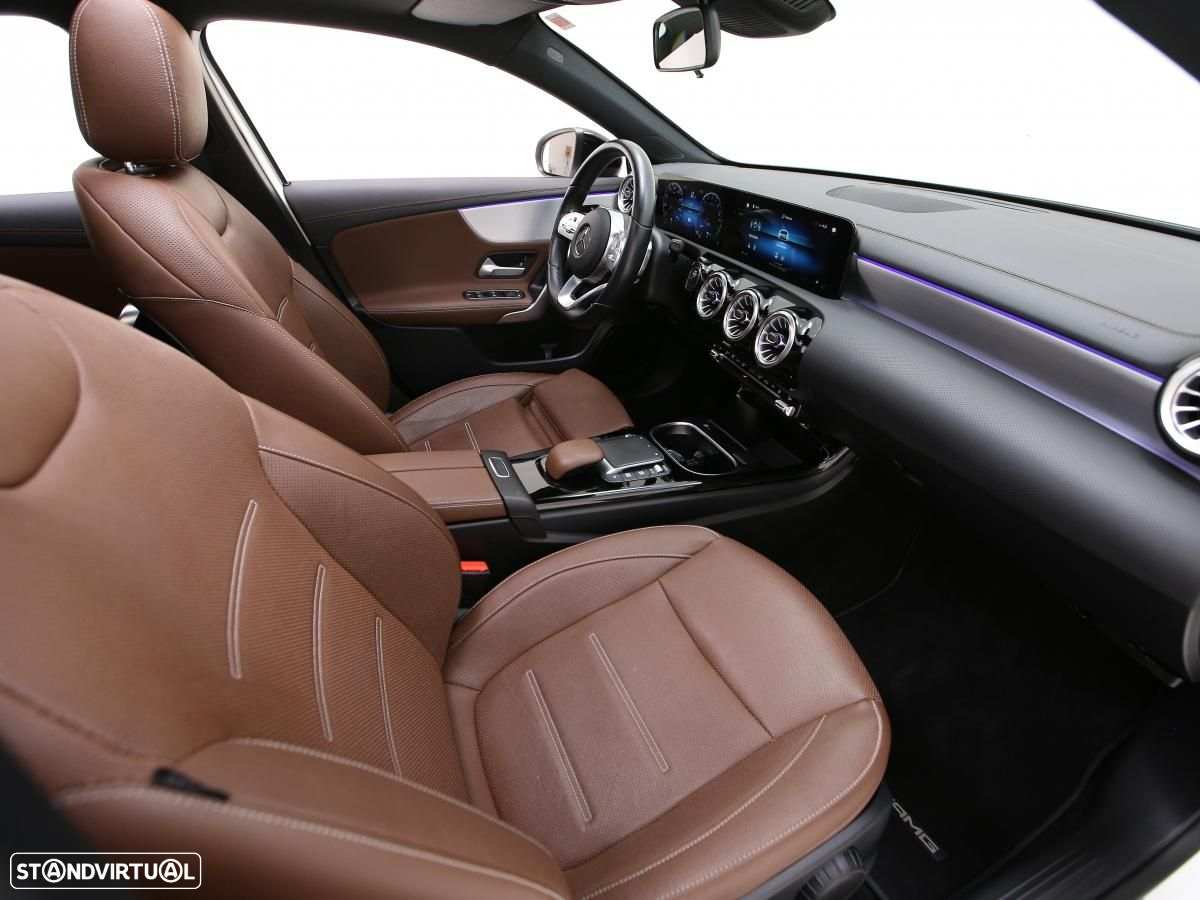 Mercedes-Benz A 250 Limousine e AMG Line - 10