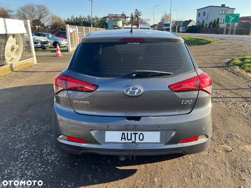 Hyundai i20 1.1 CRDi BlueDrive Elegant - 4
