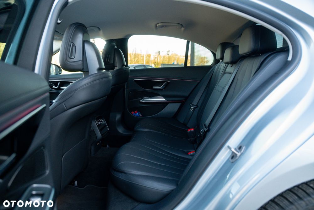 Mercedes-Benz Klasa E 220 d mHEV Avantgarde 9G-Tronic - 19