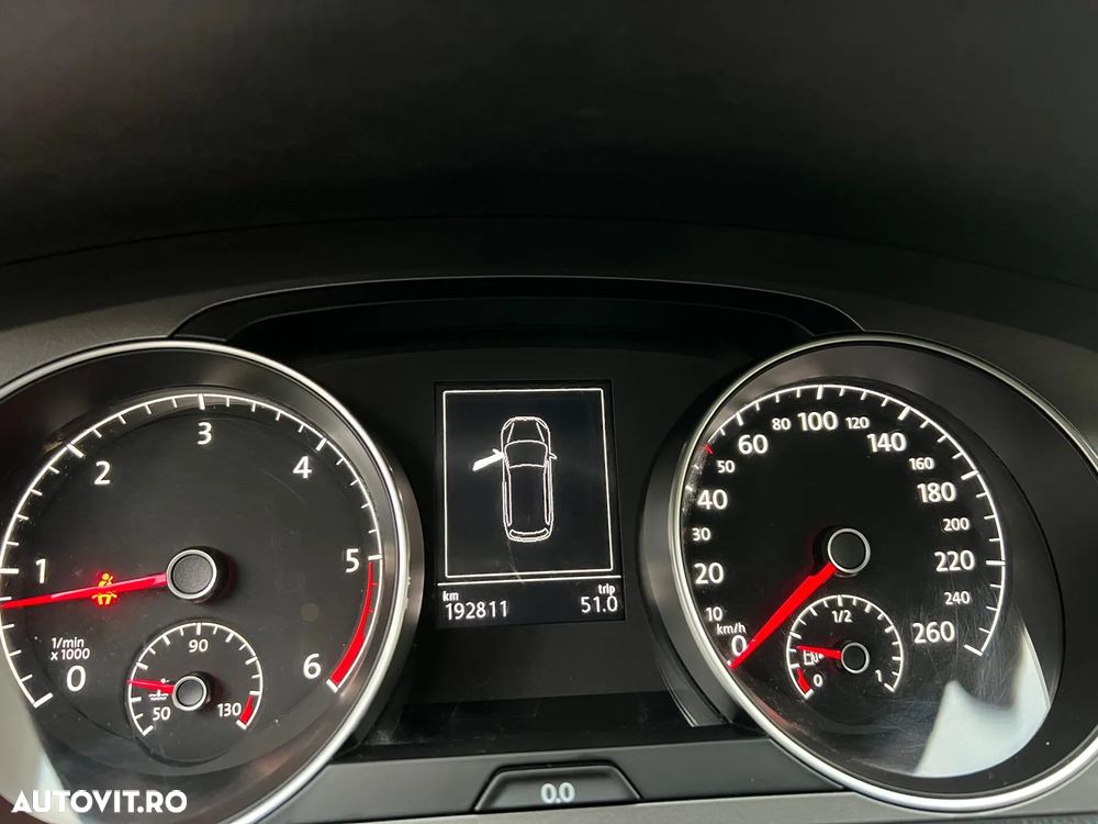 Volkswagen Golf 1.6 TDI BlueMotion Technology Comfortline - 9