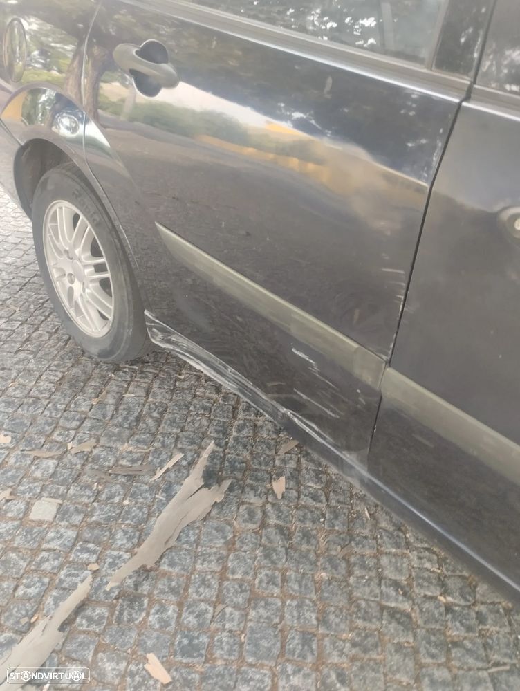 Ford Focus 1.6 Ambiente - 8