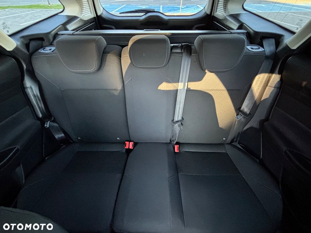 Ford Focus 1.5 EcoBlue Start-Stopp-System TITANIUM DESIGN - 26