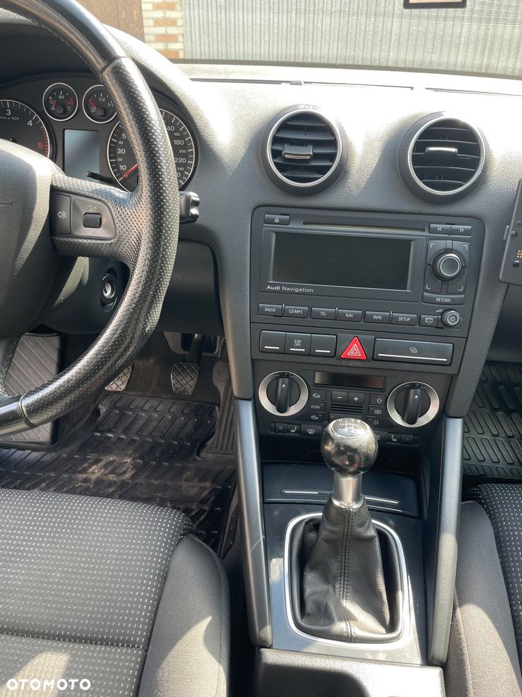 Audi A3 Sportback 2.0 TDI Ambiente - 9