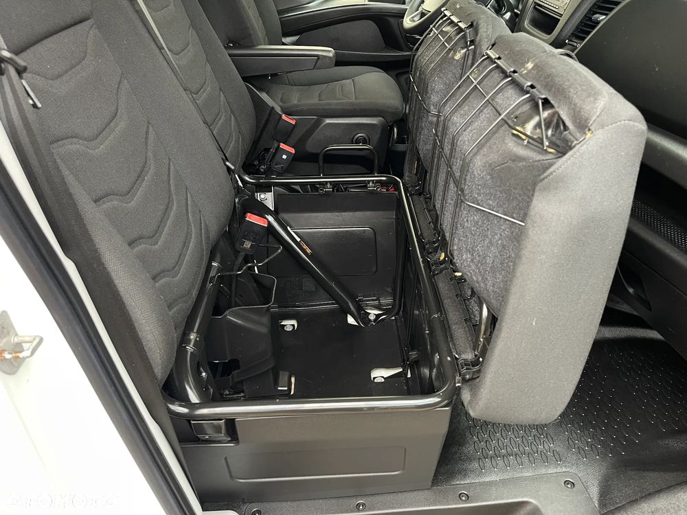 Iveco Daily Izoterma Winda - 29