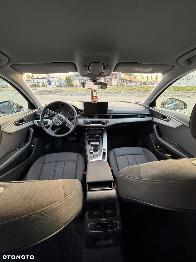 Audi A4 Limousine - 10