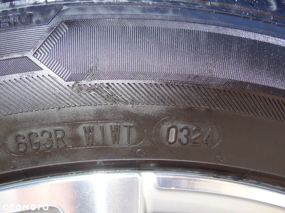 Volkswagen T-Roc 1.5 TSI Life - 23