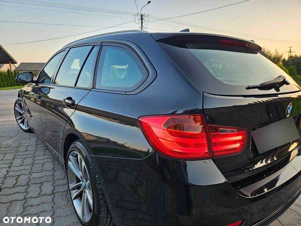 BMW Seria 3 316i Touring Sport Line - 12