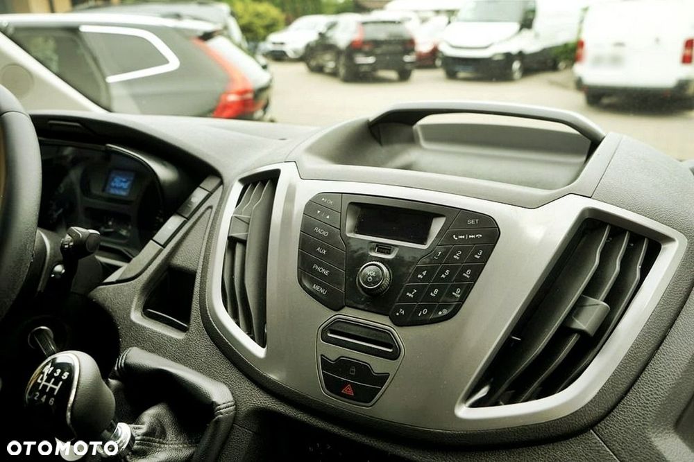 Ford Transit - 22