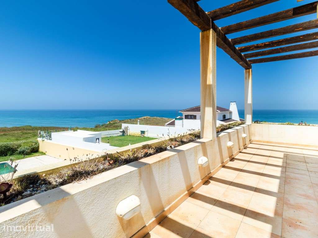 Moradia exclusiva com vista mar deslumbrante, piscina e localização... - Grande imagem: 3/51