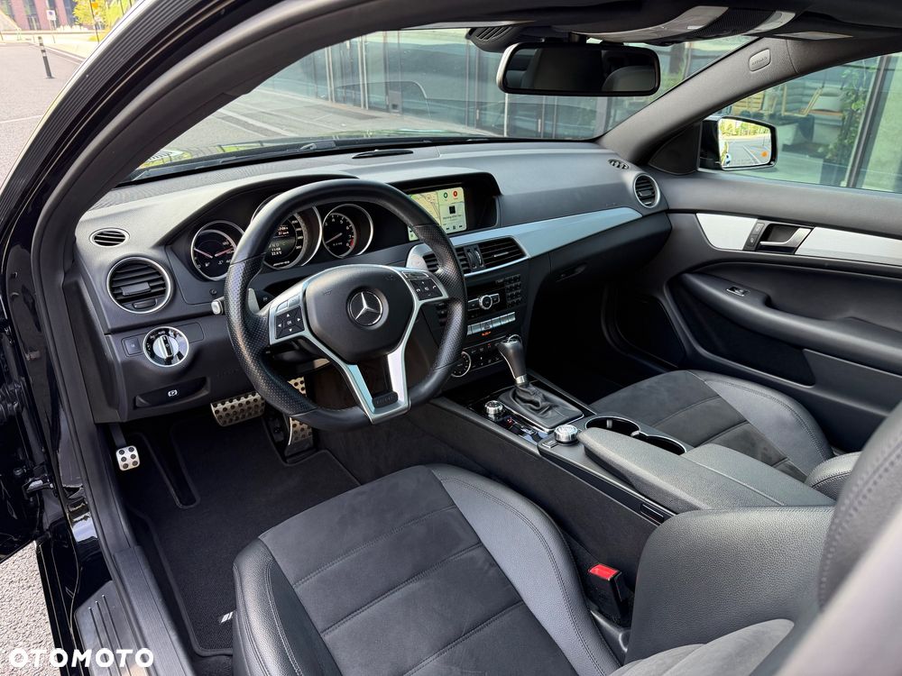Mercedes-Benz Klasa C 63 AMG AMG SPEEDSHIFT MCT - 18