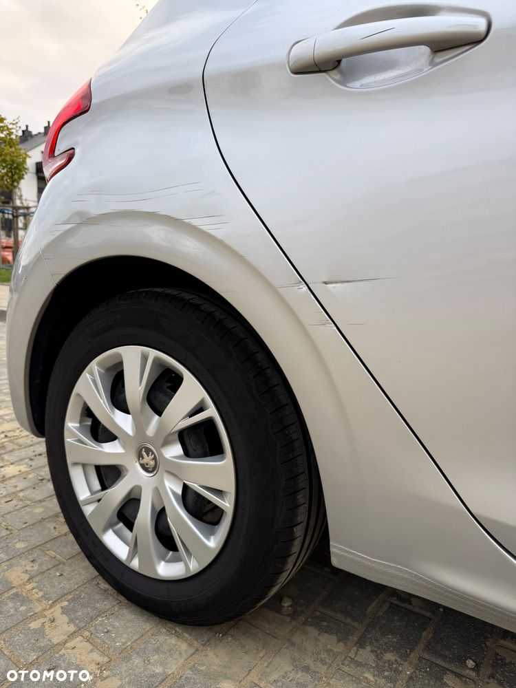 Peugeot 208 1.2 PureTech Active - 9