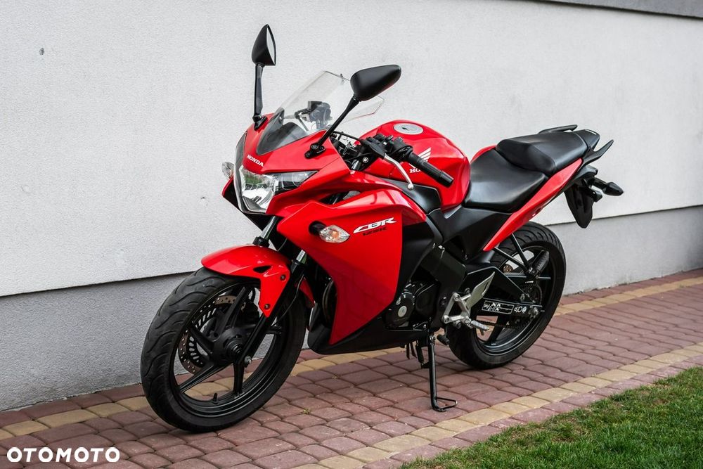 Honda CBR - 6