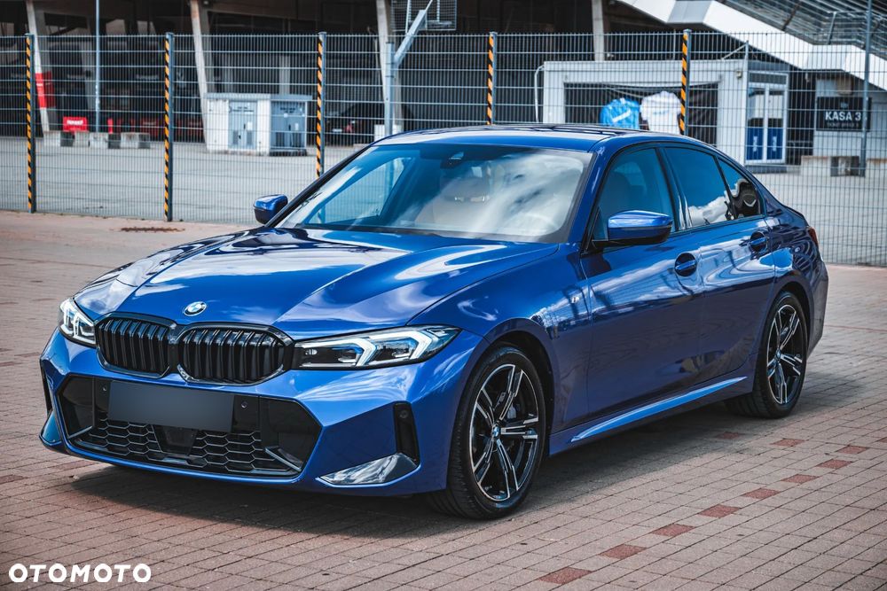 BMW Seria 3 330i M Sport - 1