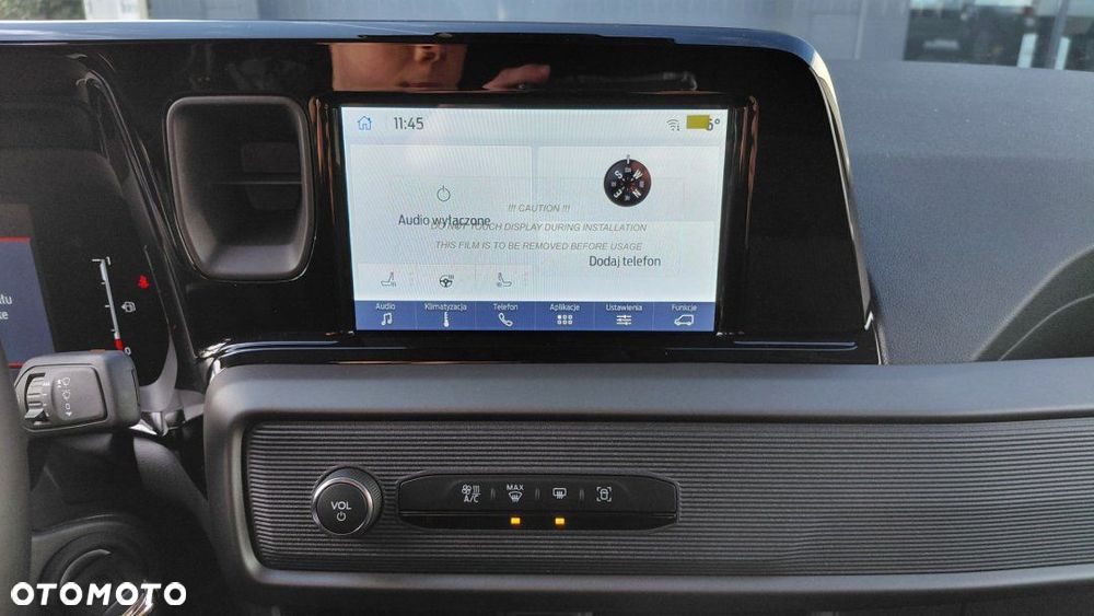 Ford Transit Courier - 11