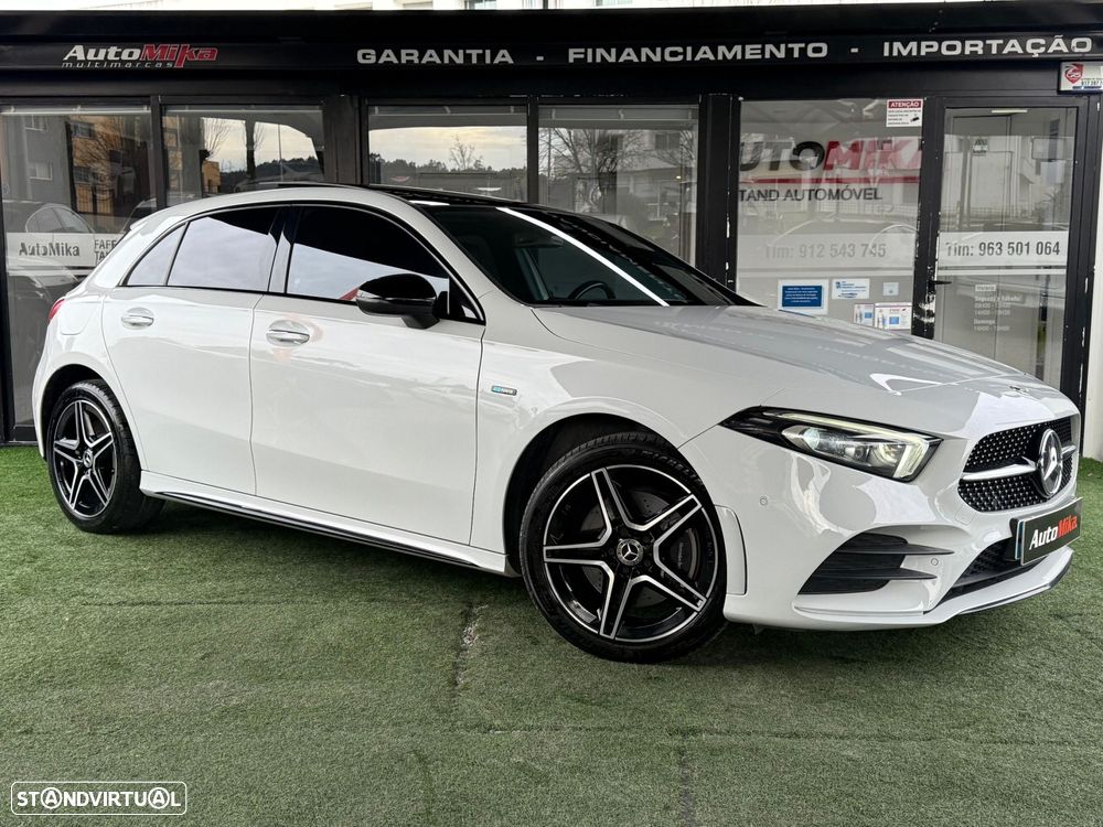 Mercedes-Benz A 250 e AMG Line - 1