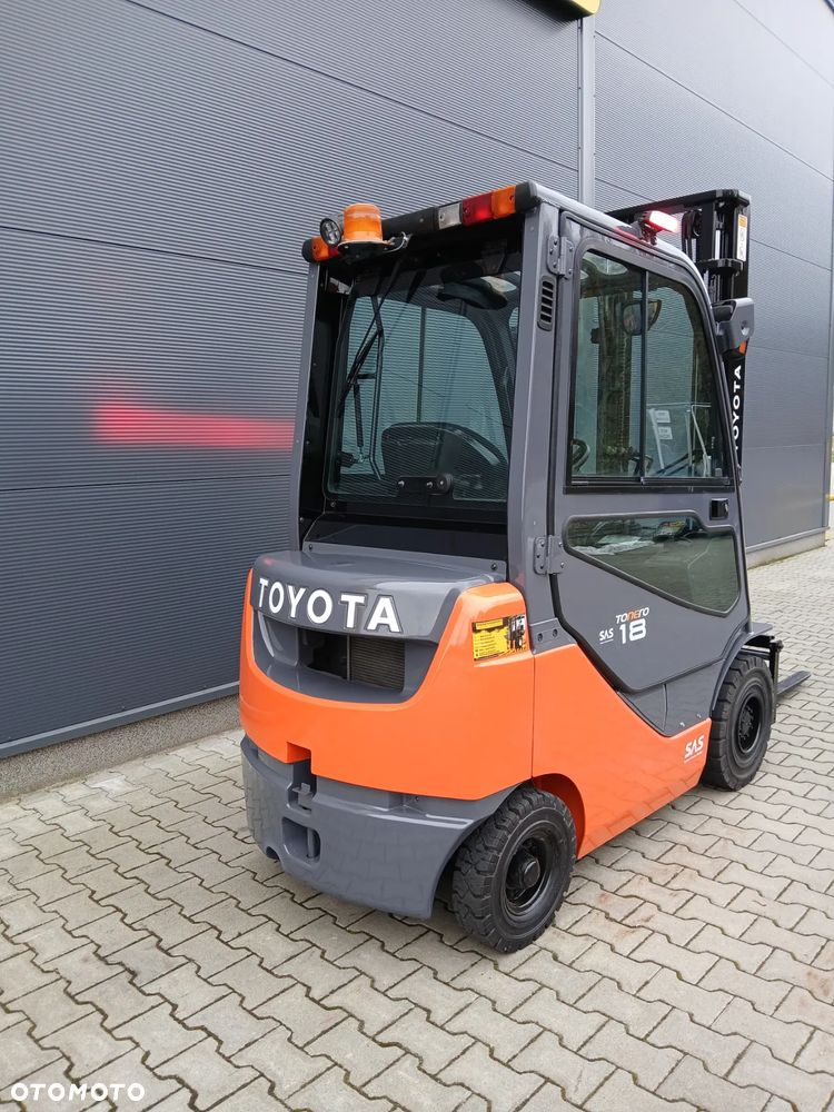 Toyota 02-8FDF18 - 6