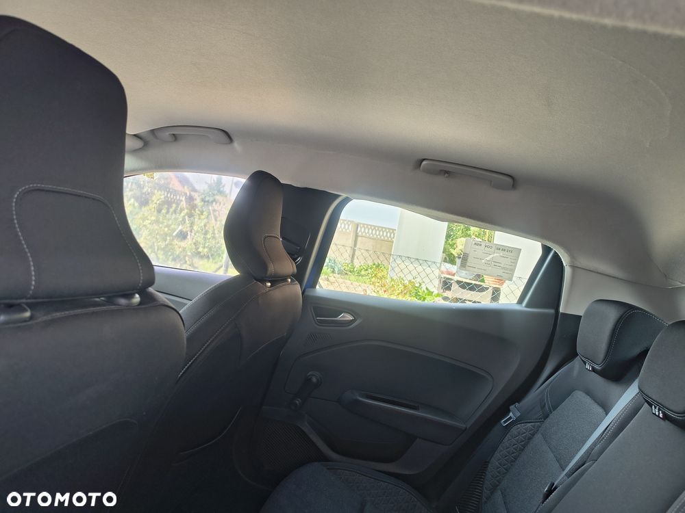 Renault Clio - 16