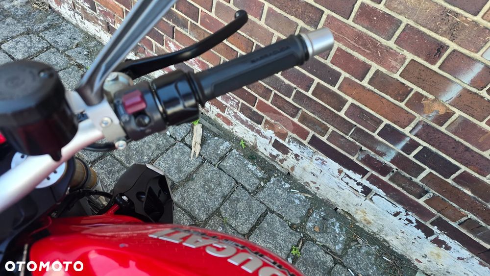 Ducati Monster - 15