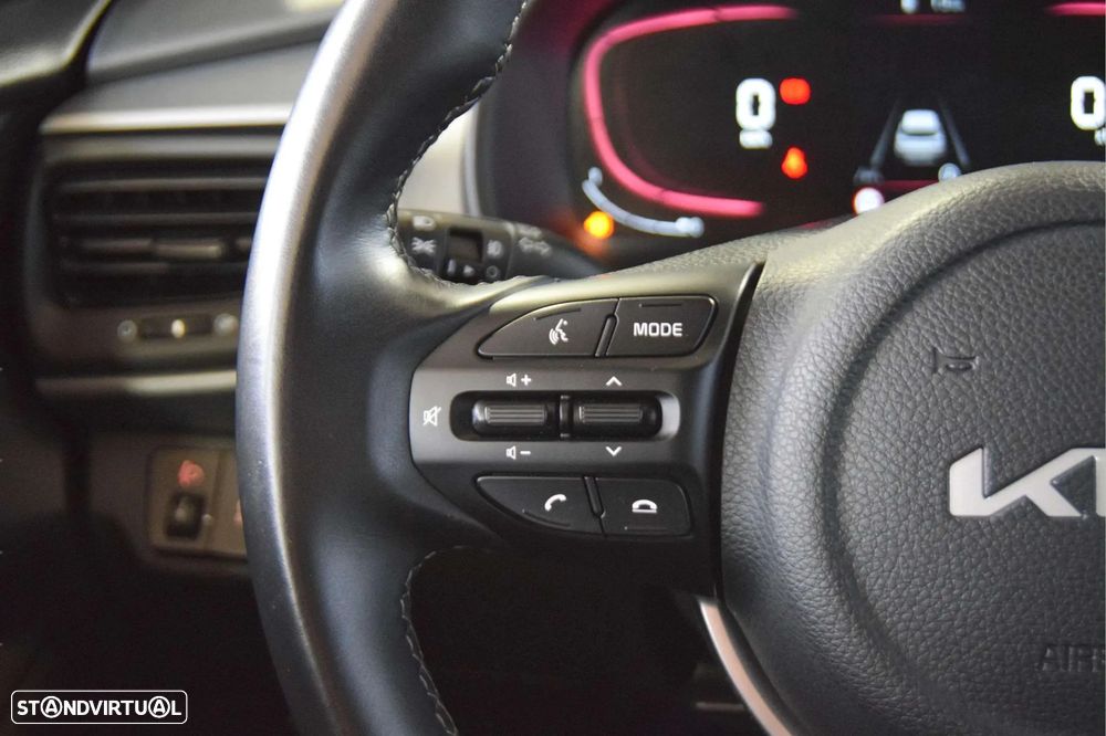 Kia Stonic 1.2 MPi Dynamic - 25