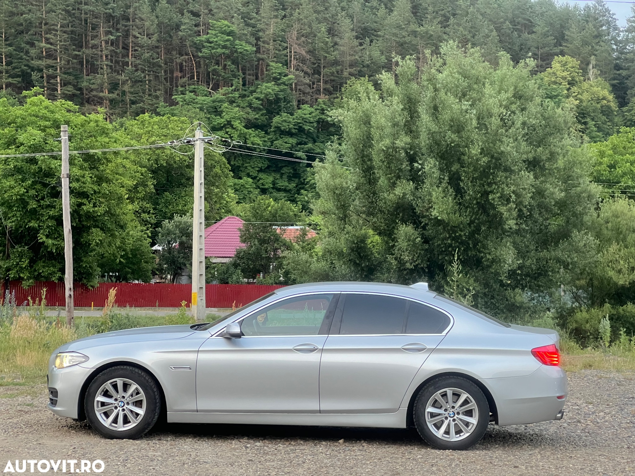 BMW Seria 5 525d xDrive AT - 4