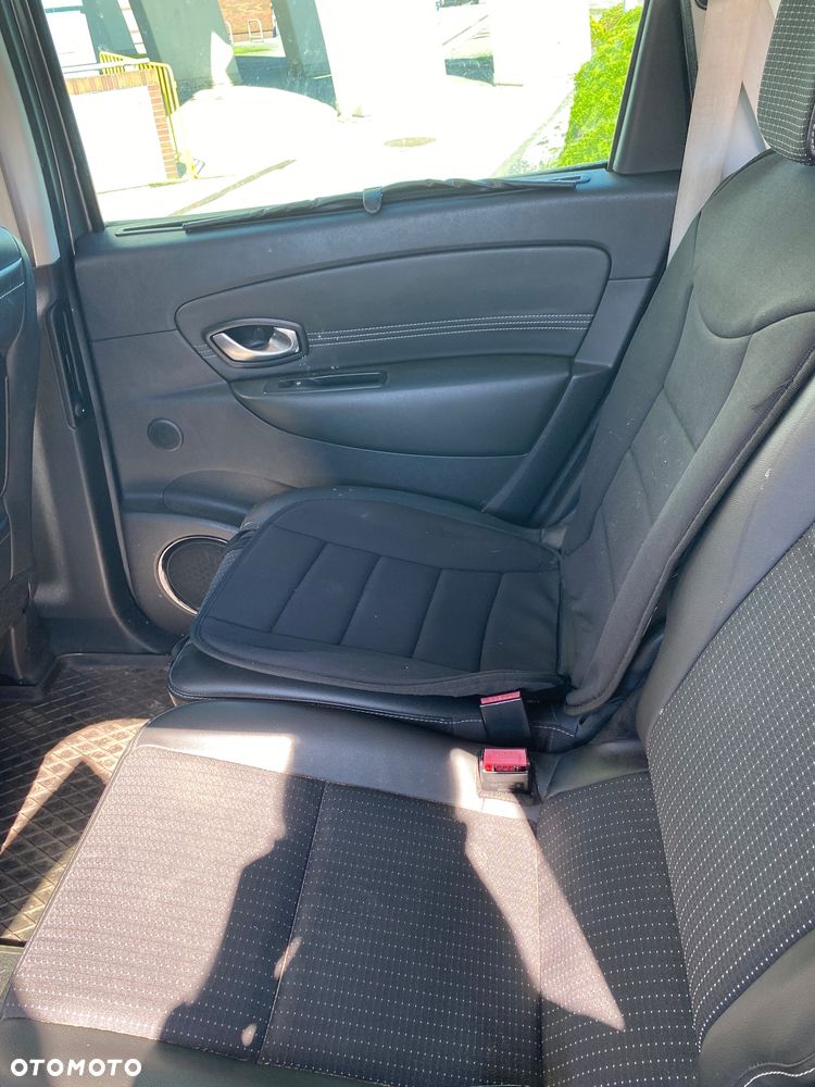 Renault Scenic 1.5dCi TomTom Edition - 13
