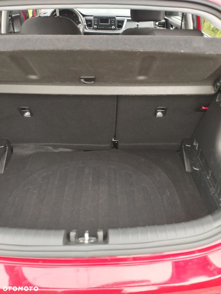 Kia Rio - 9