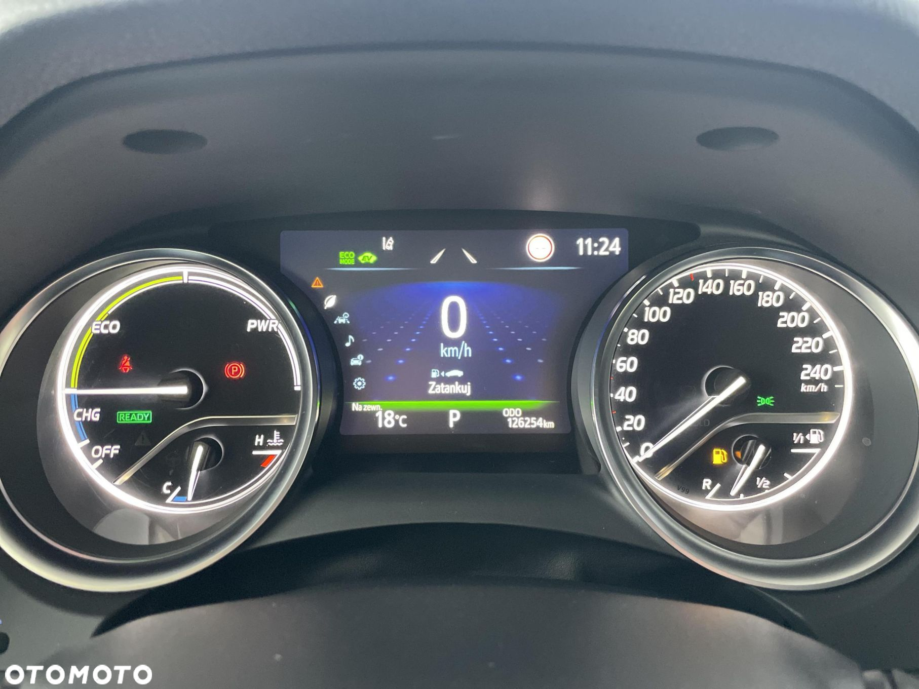Toyota Camry - 17