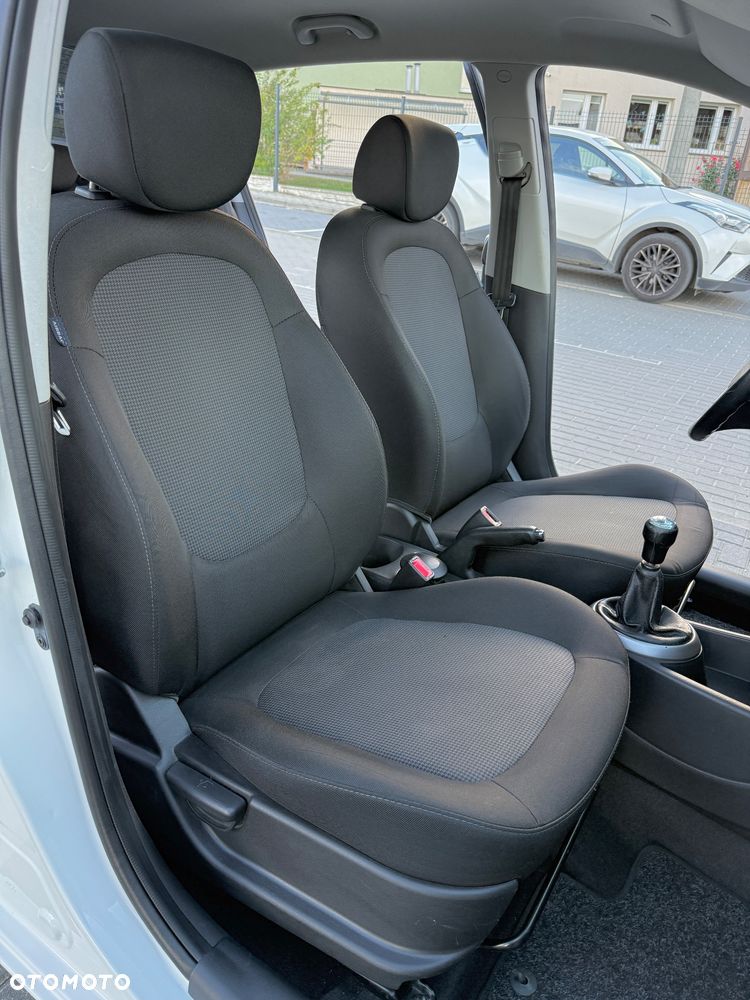 Hyundai i20 - 21