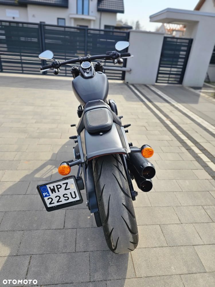 Harley-Davidson Softail Fat Bob - 5