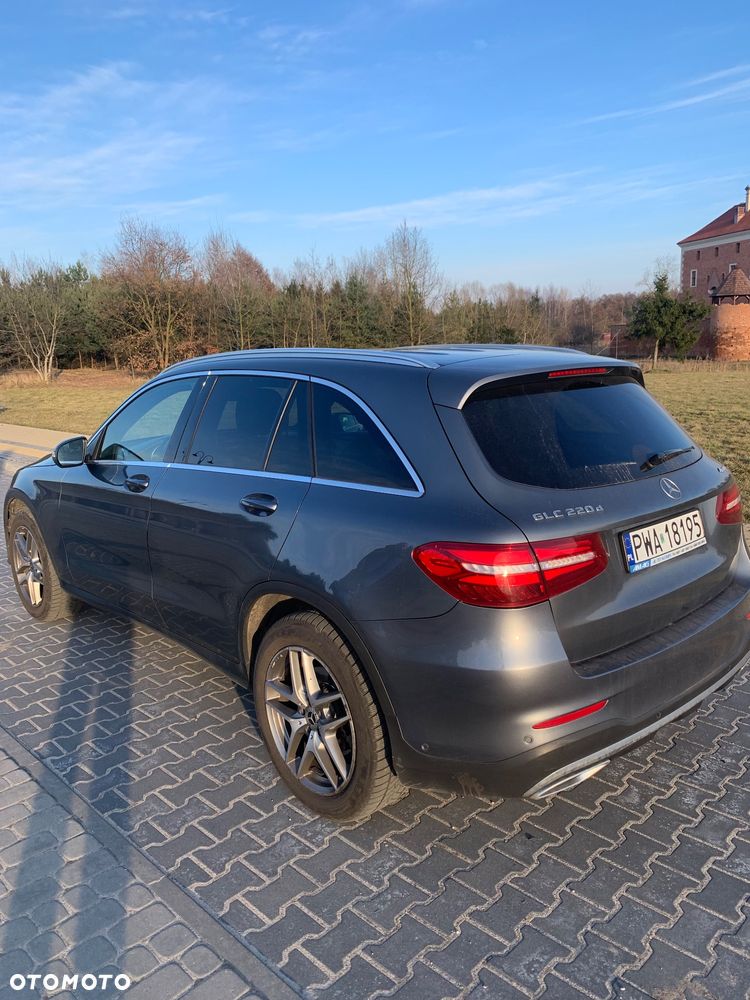 Mercedes-Benz GLC 220 d 4Matic 9G-TRONIC AMG Line - 6