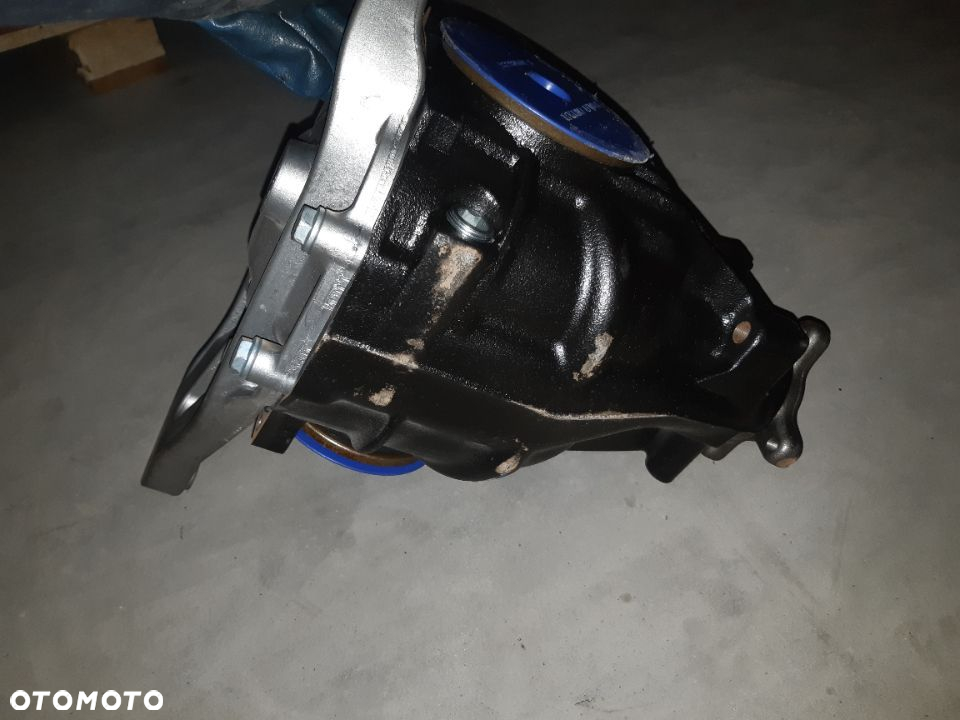 MOST DYFERENCJAŁ MERCEDES VITO W639 A6393501114 NOWY 4.09 45:11 - 6