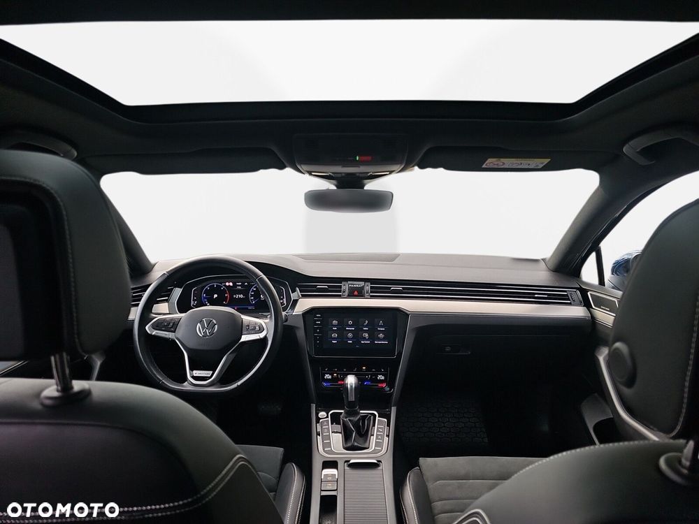 Volkswagen Passat - 20