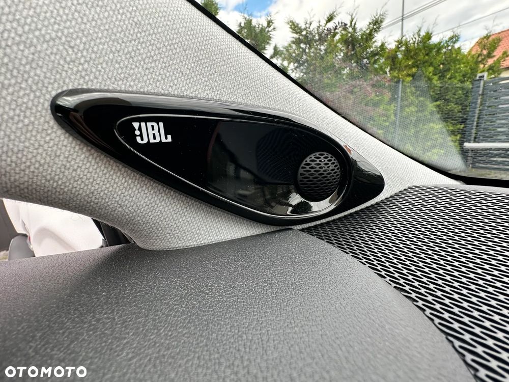 Toyota Corolla 2.0 Hybrid Executive - 21